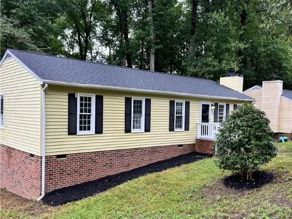3031 Speeks Dr, Midlothian, VA 23112