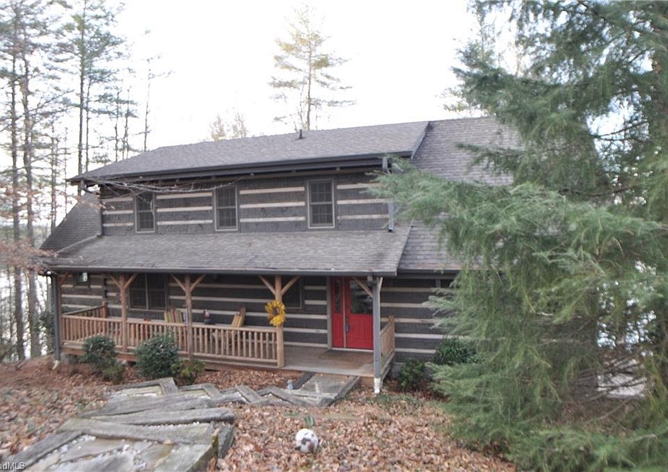 1st image of 484 Grace Dr