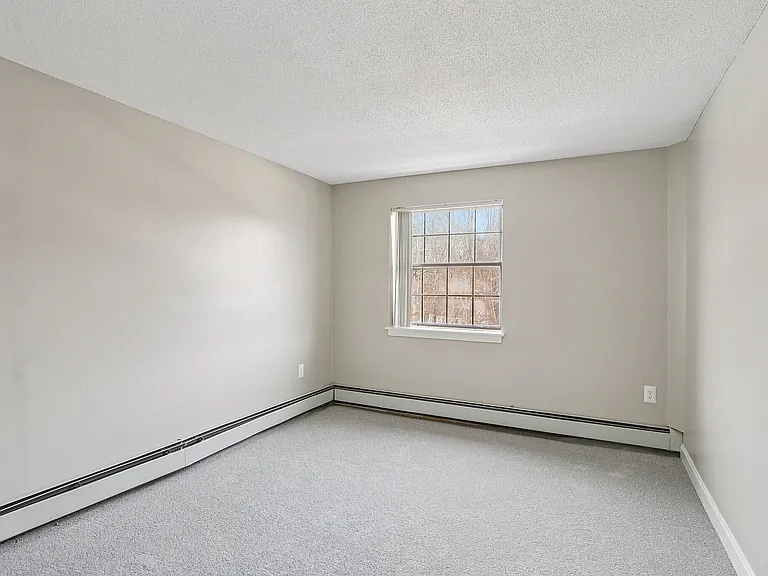 31-web-or-mls-135 Elm St 84-S0412-012