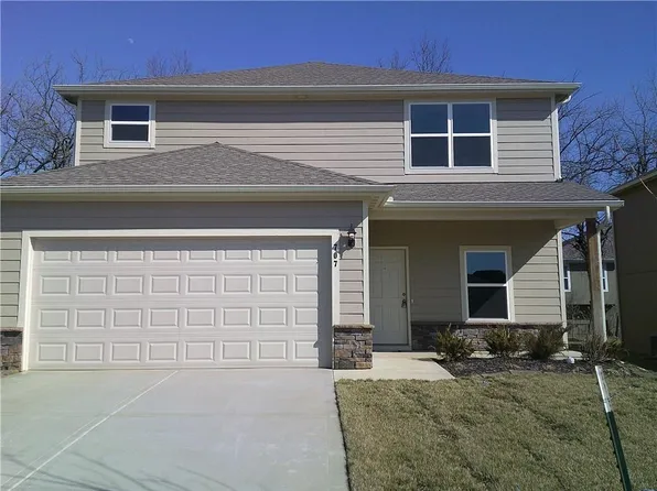 707 Roseberry Dr, Paola, KS 66071