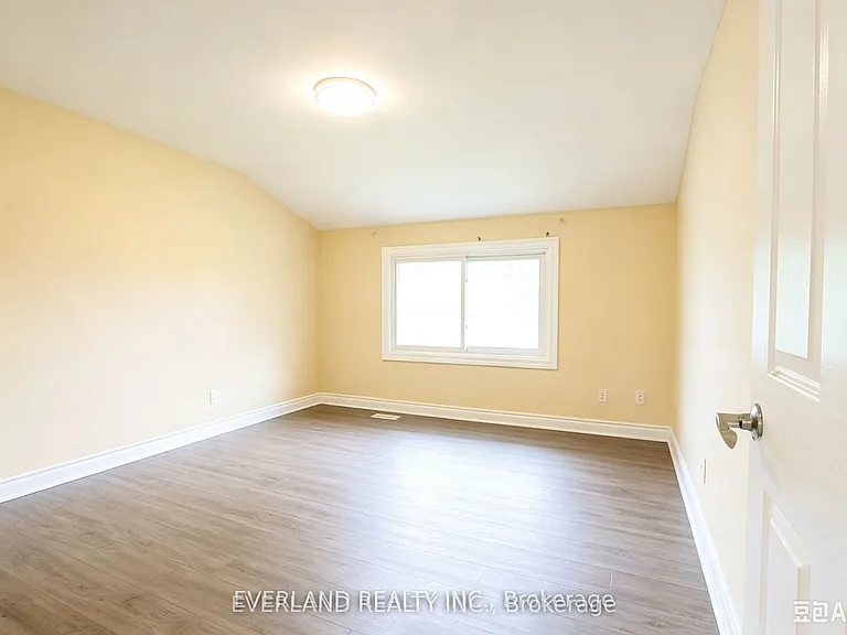 59 Brimorton Dr — Photo 17