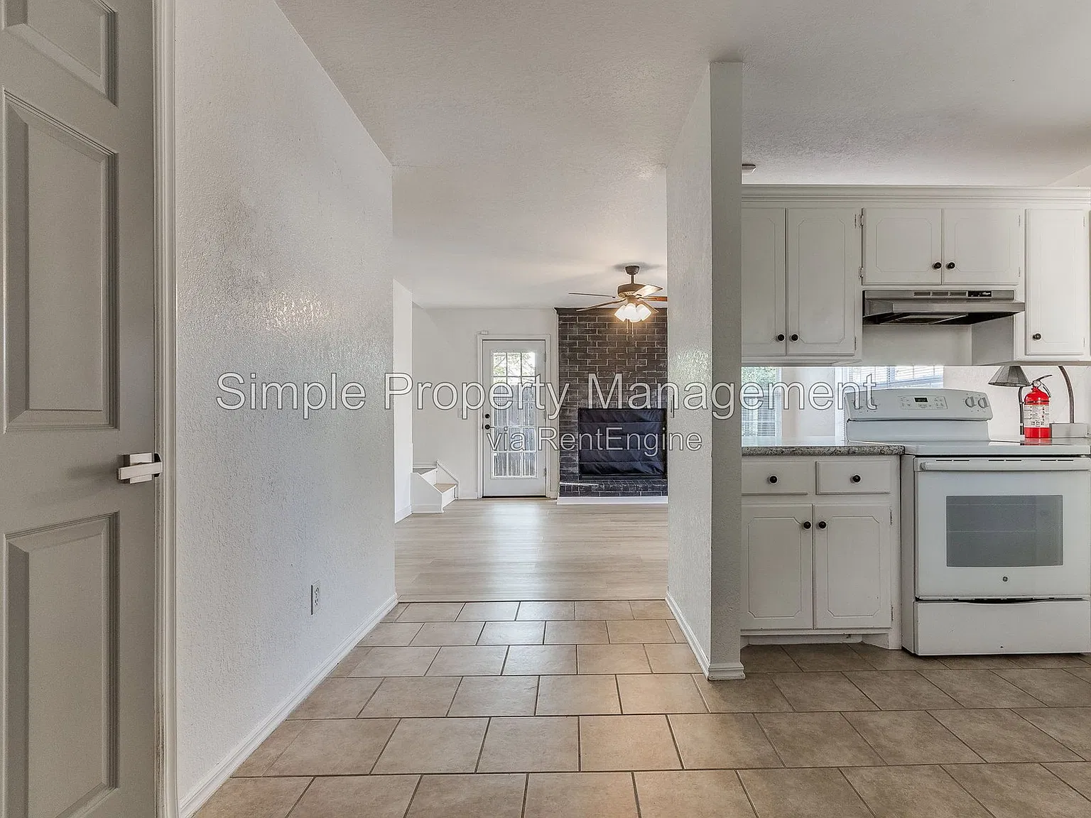 3 bed, 3.0 bath, 1330 sqft, $1,495 — Photo 4
