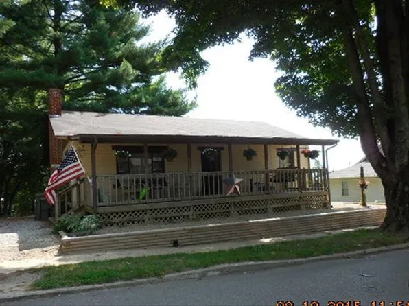 232 N 5th St, Gosport, IN 47433