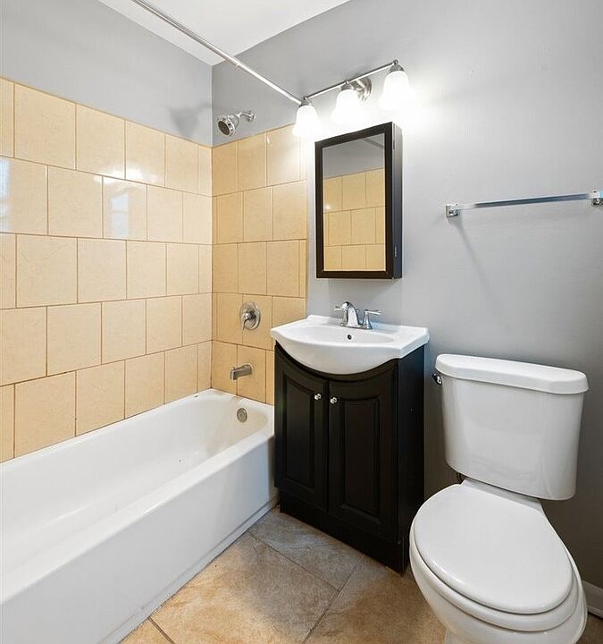 1st image of 130 N President St APT 162