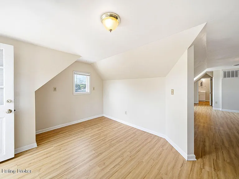 1612 Ellwood Ave #4 — Photo 5