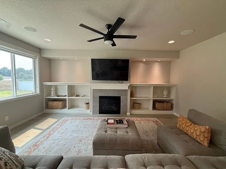 7506 Cornflower Dr — Photo 10