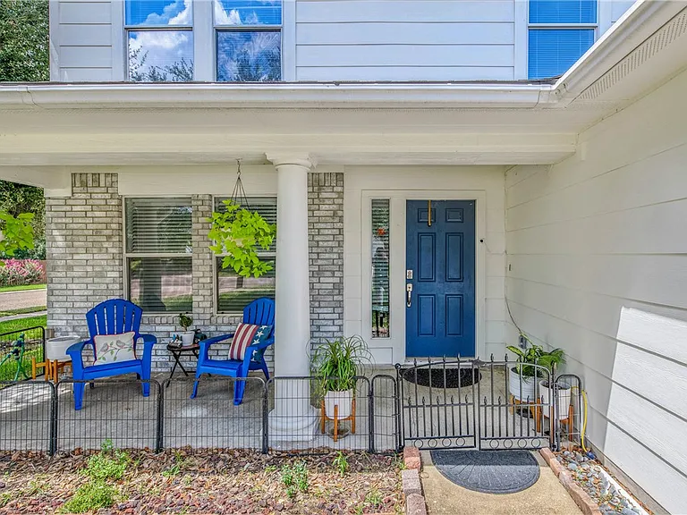 15236 Faircrest Dr — Photo 3