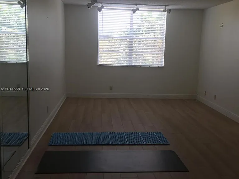 3910 Crystal Lake Dr #201 — Photo 5