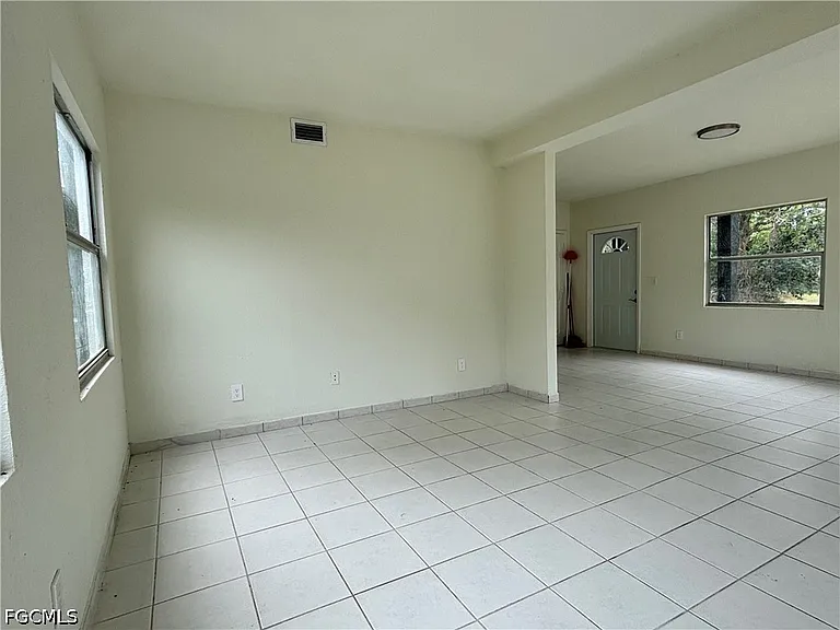 2150 Panama Ave — Photo 8