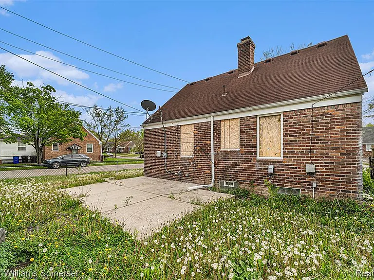 6306 Farmbrook St — Photo 13