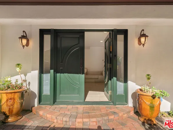 1508 N Beverly Glen Blvd, Los Angeles, CA 90077