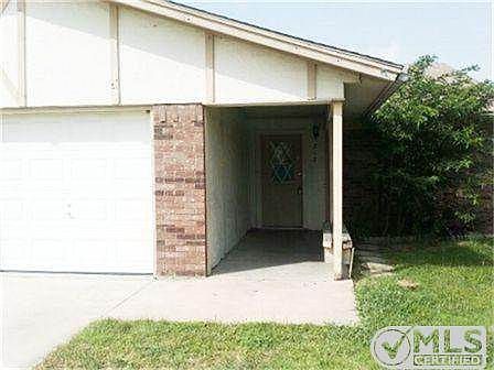 1st image of 212 Meador Ln