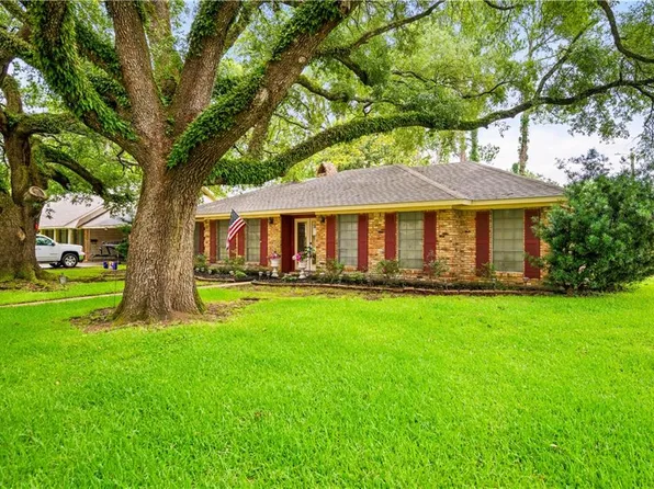 715 Tanglewood Dr, Alexandria, LA 71303