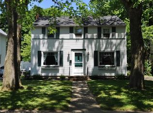 150 Catalpa Rd, Rochester, NY 14617