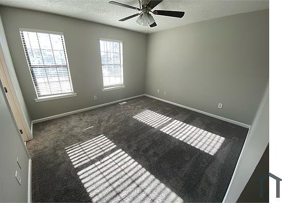 4th image of 123 Woodberry Ct