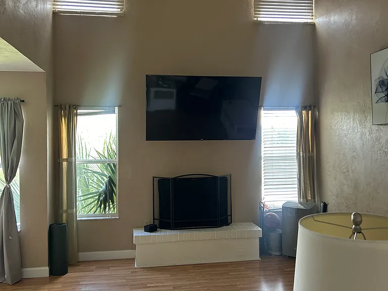 17203 Sandalwood Dr #203 — Photo 2