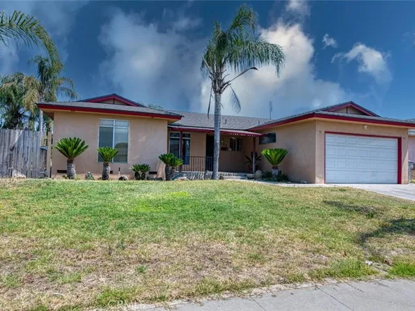 883 W Euclid Ave, Clovis, CA 93612