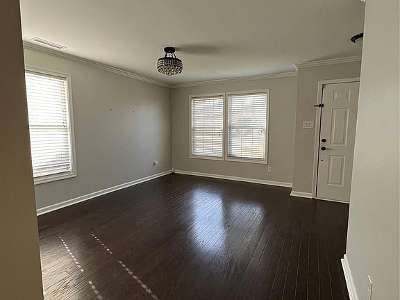 4th image of 6604 Wicked Oak Ln