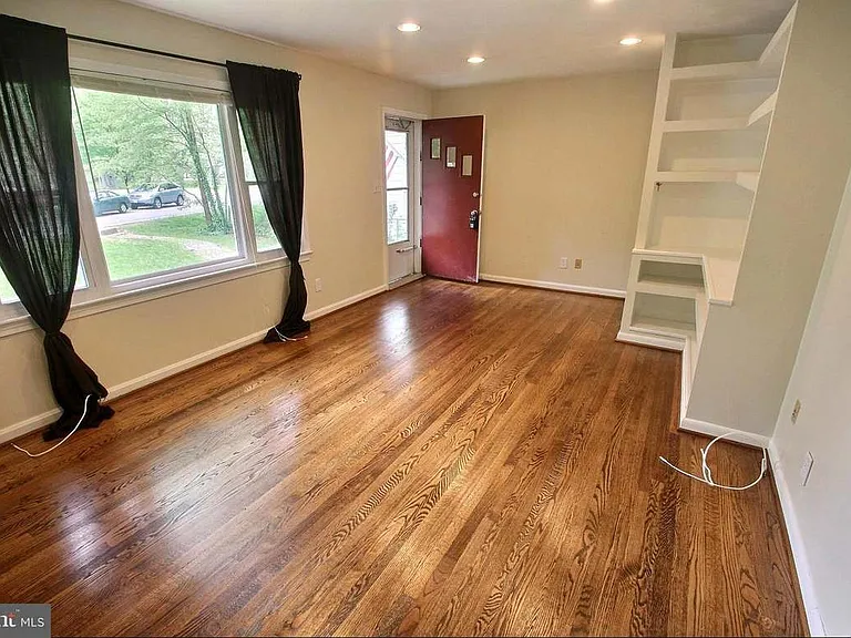 8315 Rhode Island Ave — Photo 2