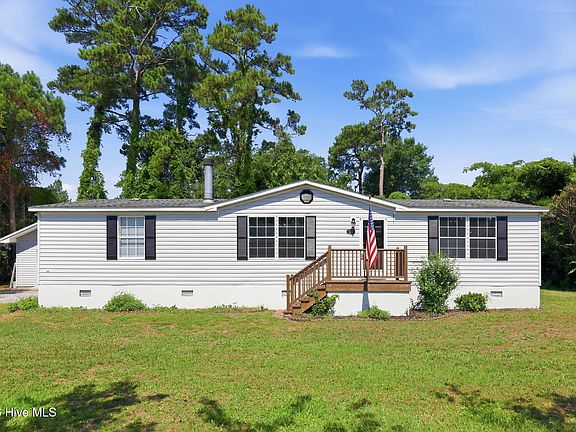 2nd image of 122 Lejeune Road