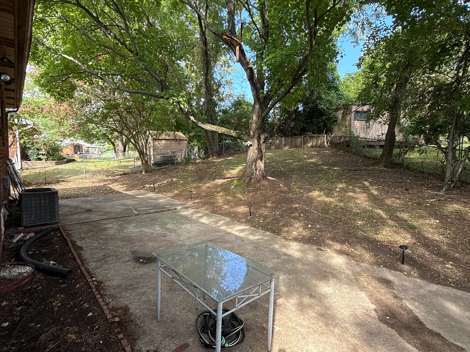 4310 Lyons St — Photo 3