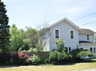 10274 Ridge Rd, Medina, NY 14103