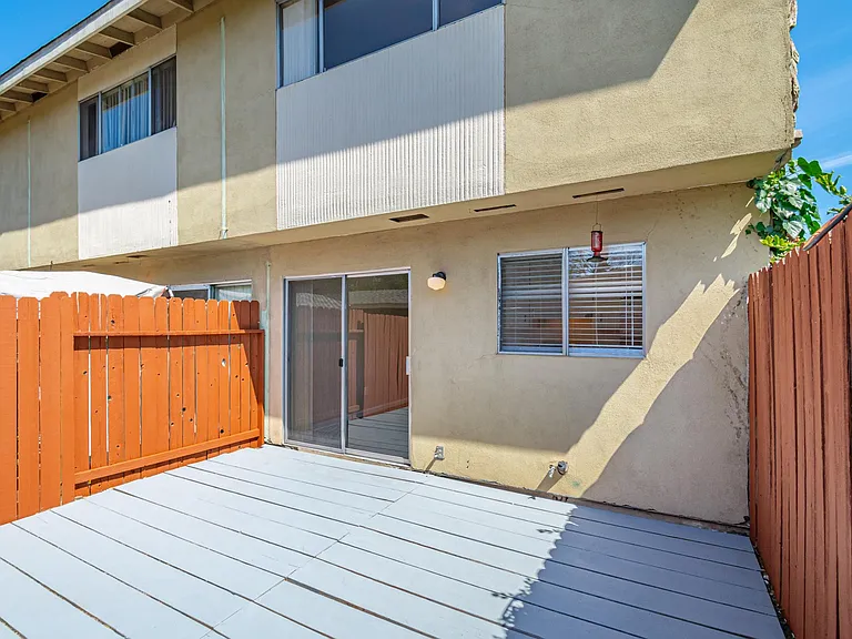 OakHill Townhomes — Photo 26