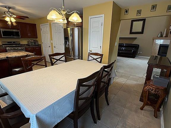 5th image of 1426 Coral Bell Dr