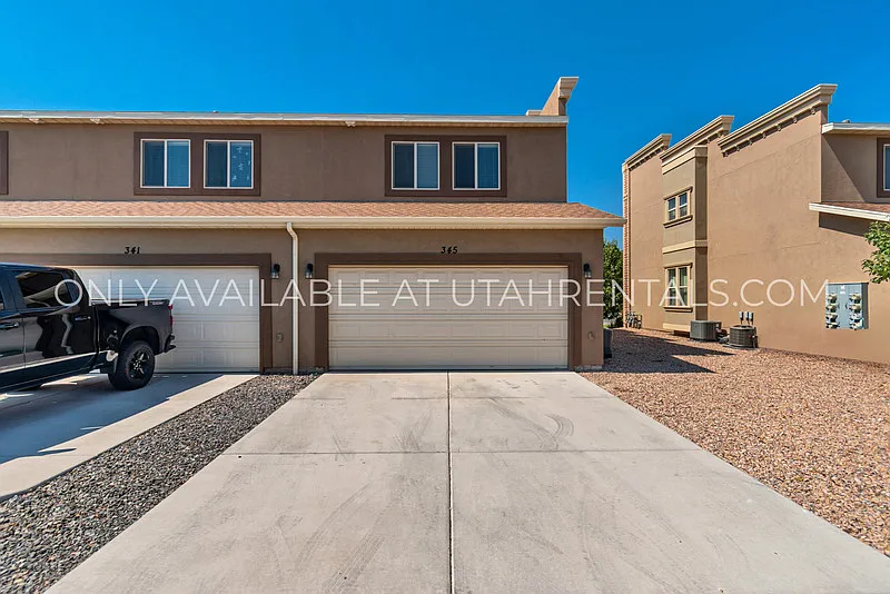 3 bed, 2.5 bath, 1252 sqft, $1,850 — Photo 4