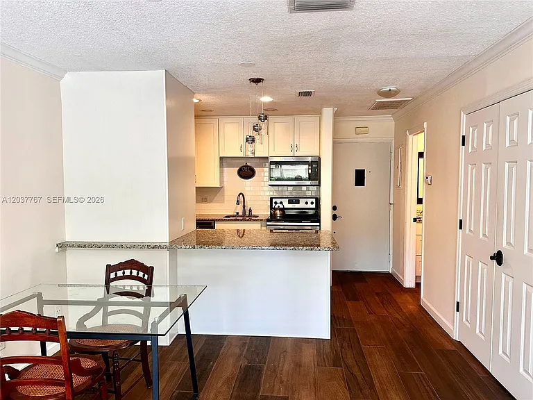 1815 Robalo Dr #201C — Photo 5