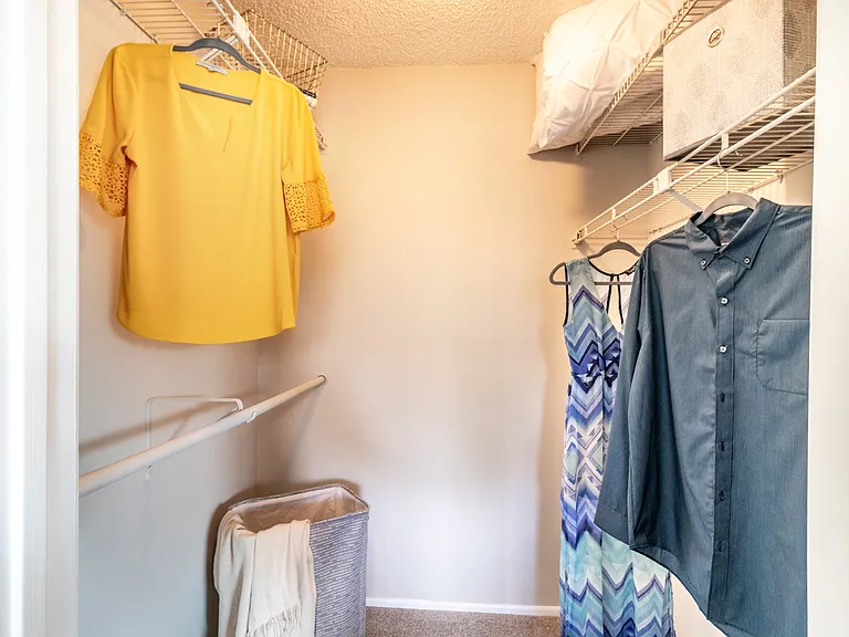 Walk In-closet