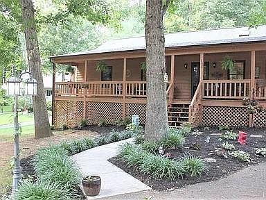 2nd image of 103 Townson Ct