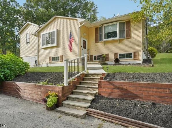 100 Cedar Lake Rd, Blairstown Twp., NJ 07825