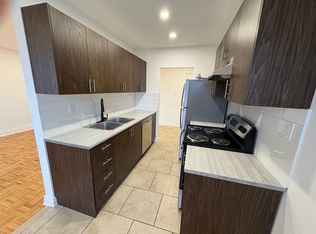 21 Balmoral Ave S #304, Hamilton, ON L8M3J7