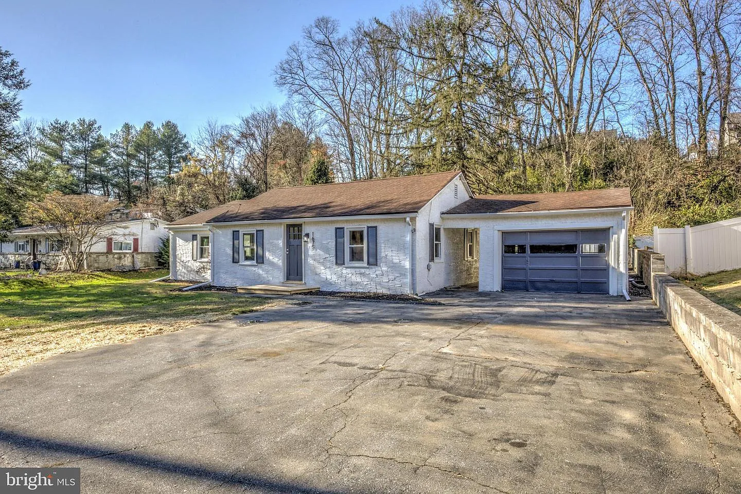 1675 Wabank Road - 1 — Photo 2
