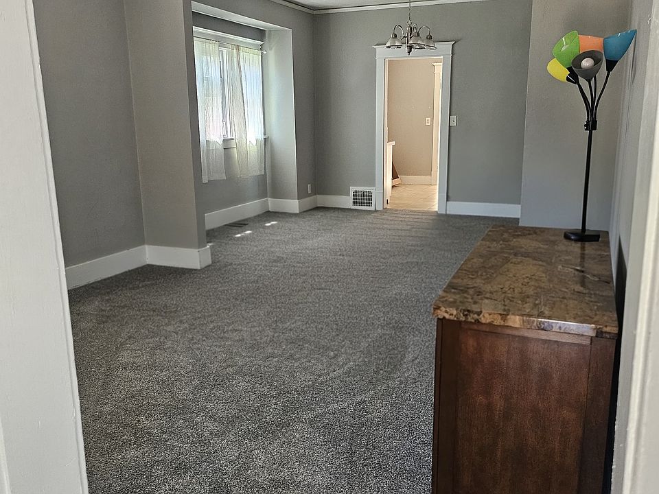 1st image of 2519 Binney St