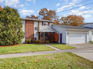 9515 Montana St, Oscoda, MI 48750