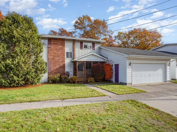 9515 Montana St, Oscoda, MI 48750