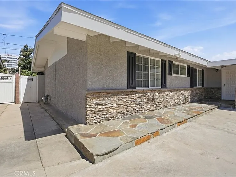 533 S Devon Rd — Photo 44