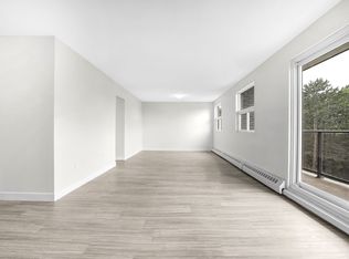 Heritage Place Apartments, Niagara Falls, ON L2J 3W1