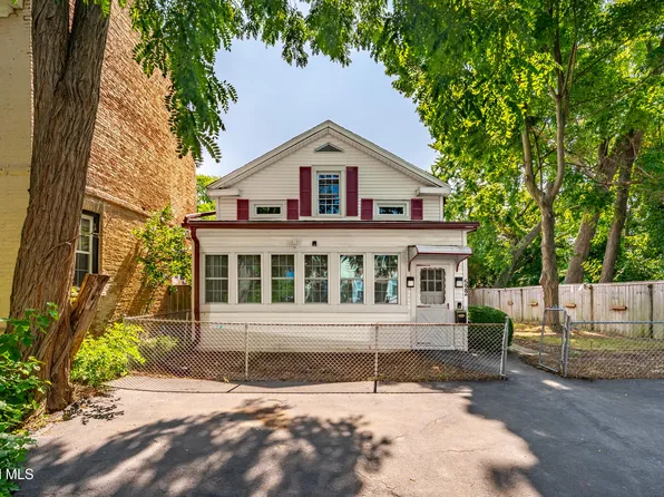 522 1st Avenue, Troy, NY 12182