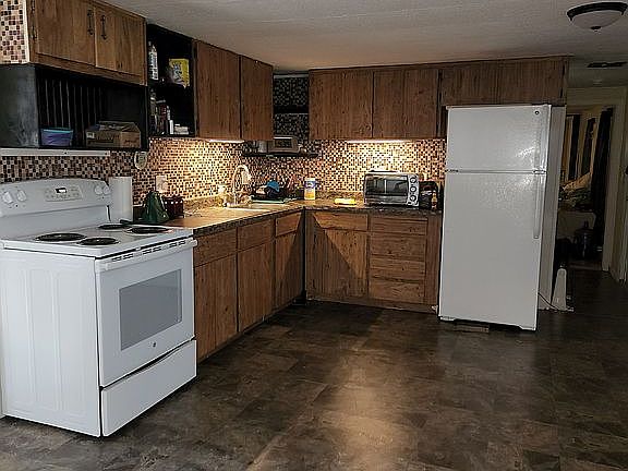 2nd image of 93076 6th St N #76
