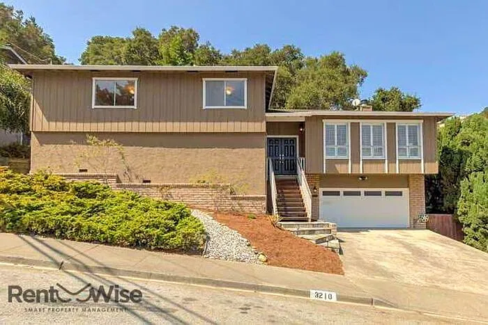 3210 Brittan Ave