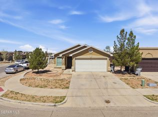 12725 Maria L Fernandez, El Paso, TX 79938