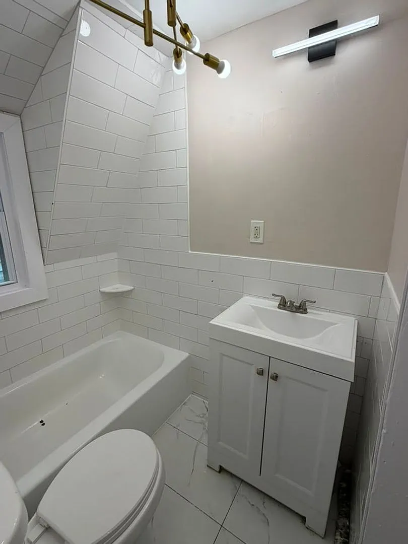 224 N 9th St — Photo 3