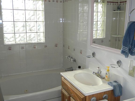 Bathroom with whirlpool tub