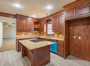 1529 Ficklin Ave, Corsicana, TX 75110
