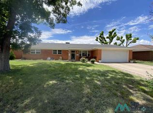 1715 E Cattle Call Dr, Hobbs, NM 88240