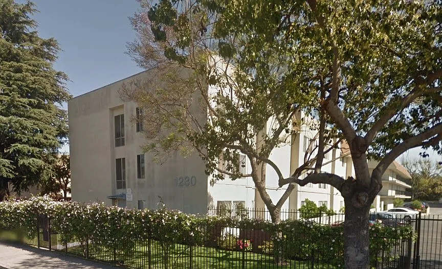 1 bed, 1.0 bath, $1,681 — Photo 2