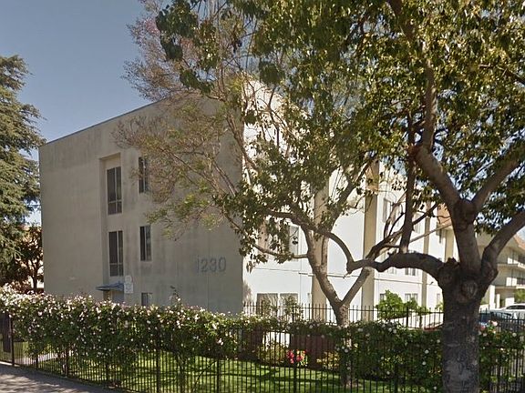 2nd image of 1230 W 39th St #1230